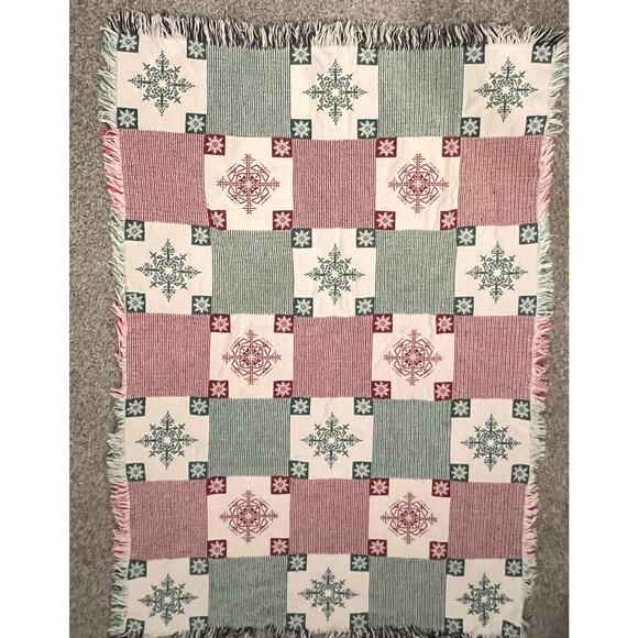 Snowflake tapestry blanket, christmas colors, woven fringe, red green, 42 x 64 - Picture 1 of 6